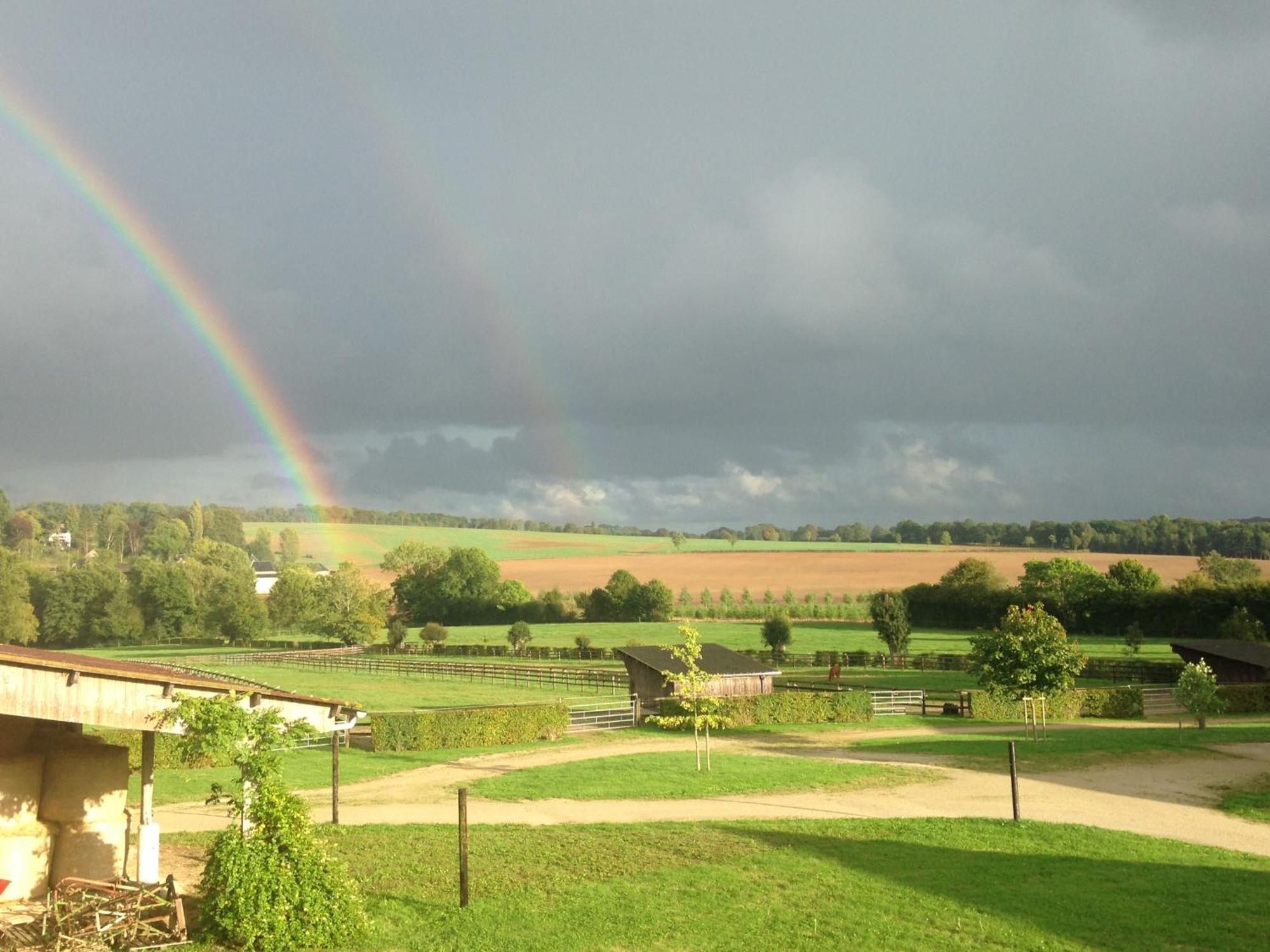 La Longere Galope Villa Sainte-Gauburge-Sainte-Colombe ภายนอก รูปภาพ